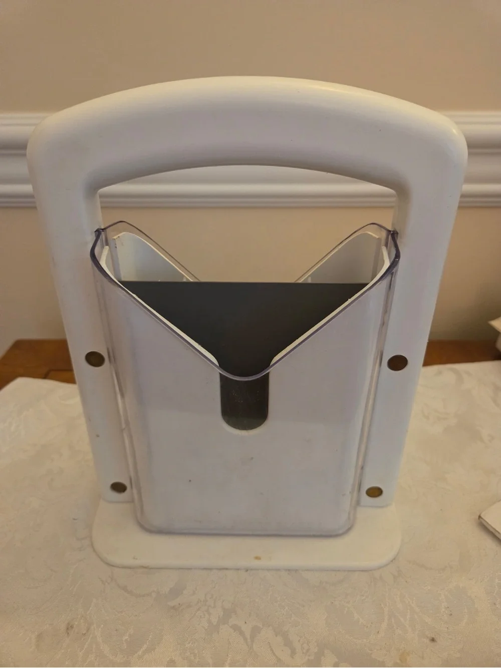 Bagel cutter
